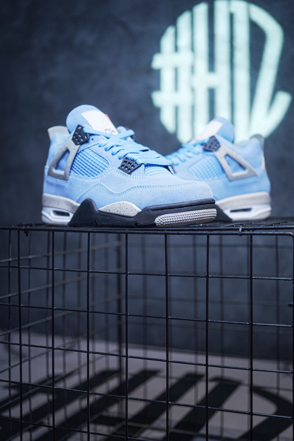 Air Jordan 4 Retro "University Blue" Shoe