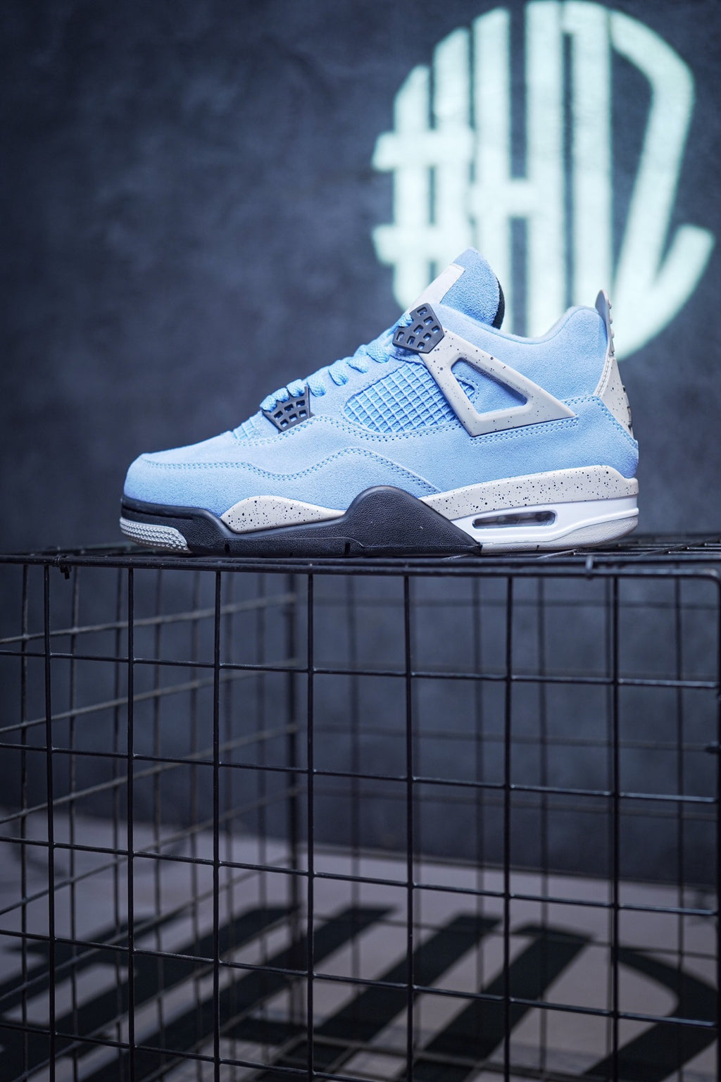 Air Jordan 4 Retro "University Blue" Shoe