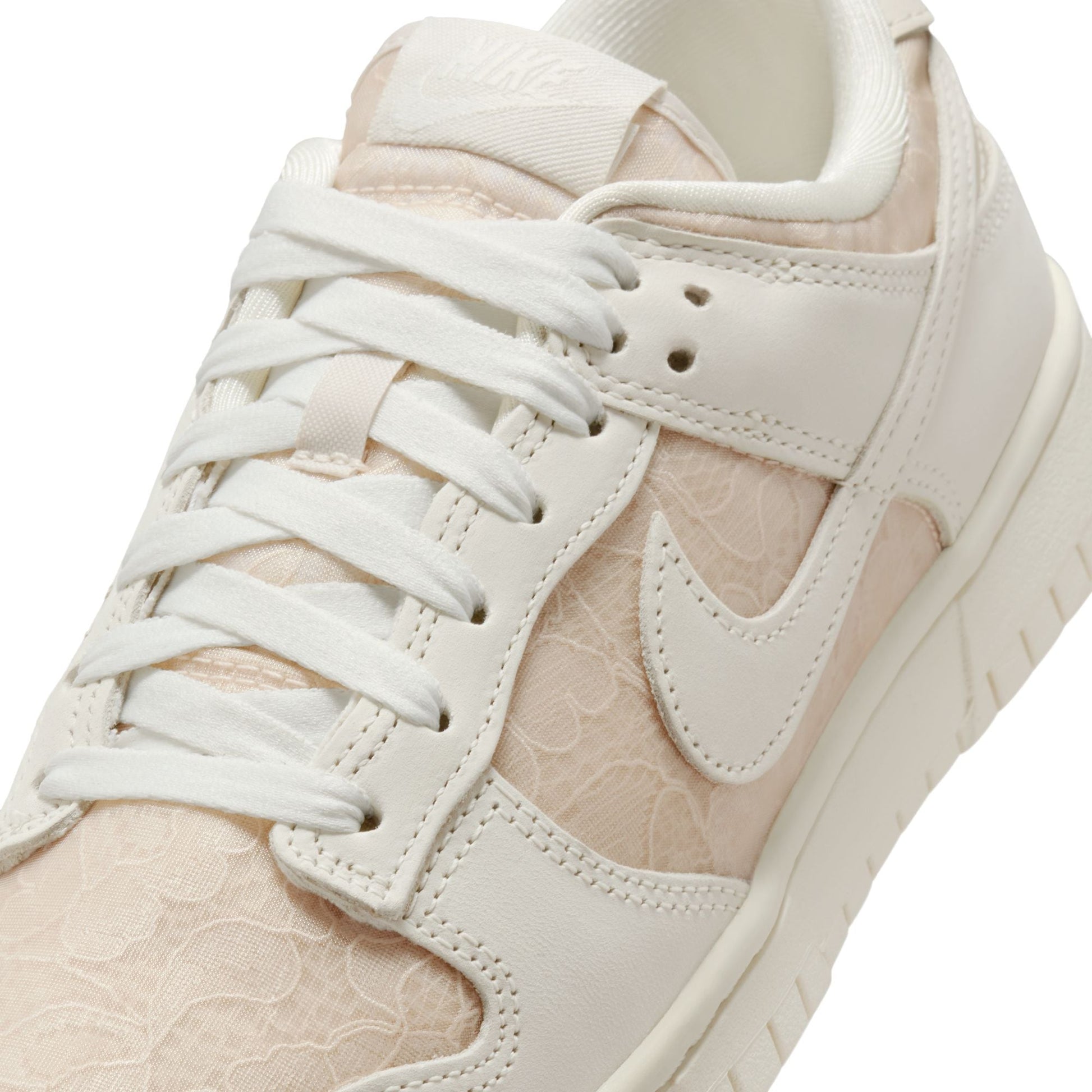 Nike Dunk Low HJ5870-100 Shoe