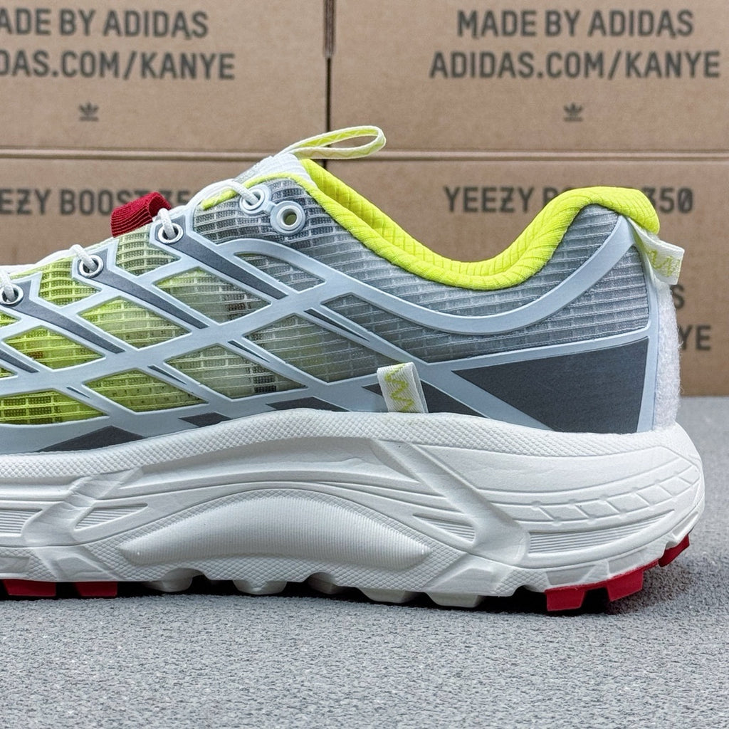 Hoka Mafate Three2 Fluorescent | Gray