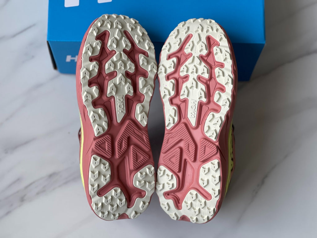 HOKA Challenger 8 Citrus | Fluorescent Yellow Shoe