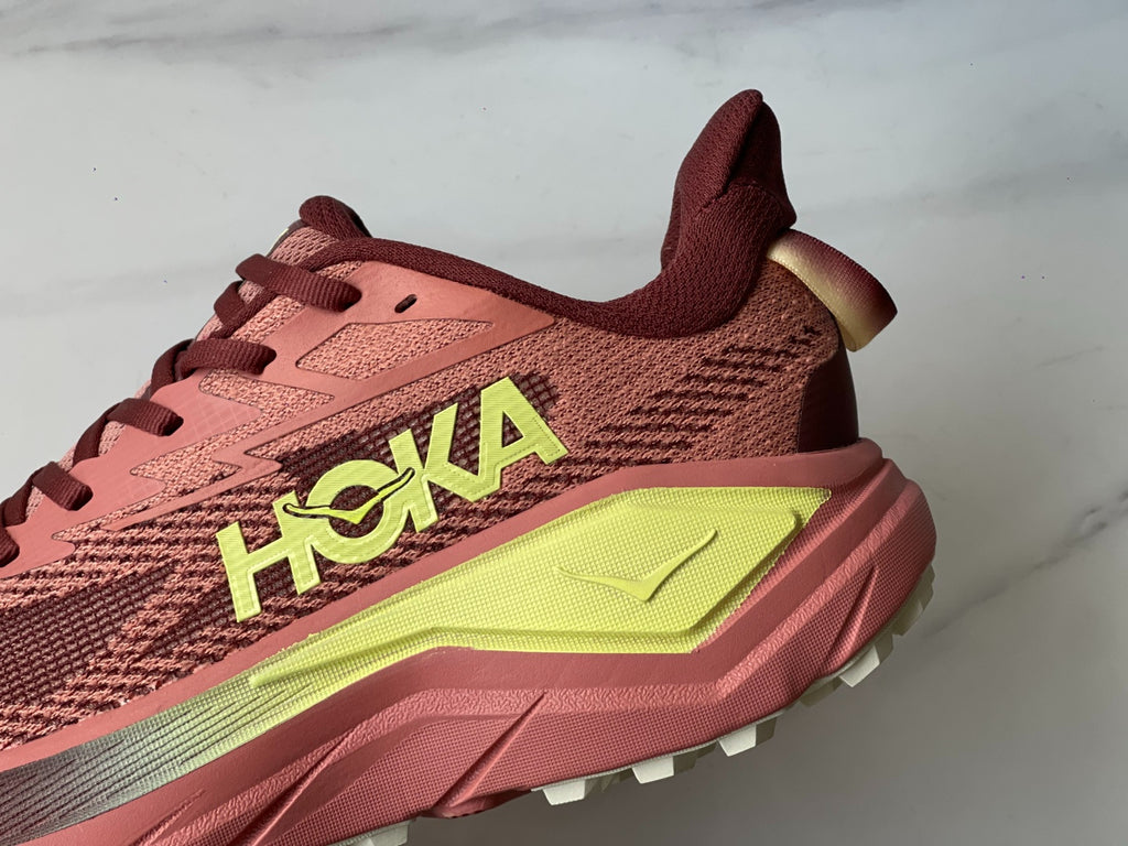 HOKA Challenger 8 Citrus | Fluorescent Yellow Shoe
