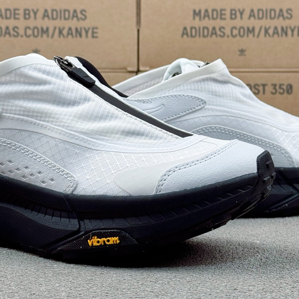 Hoka U Project Transport White | Black