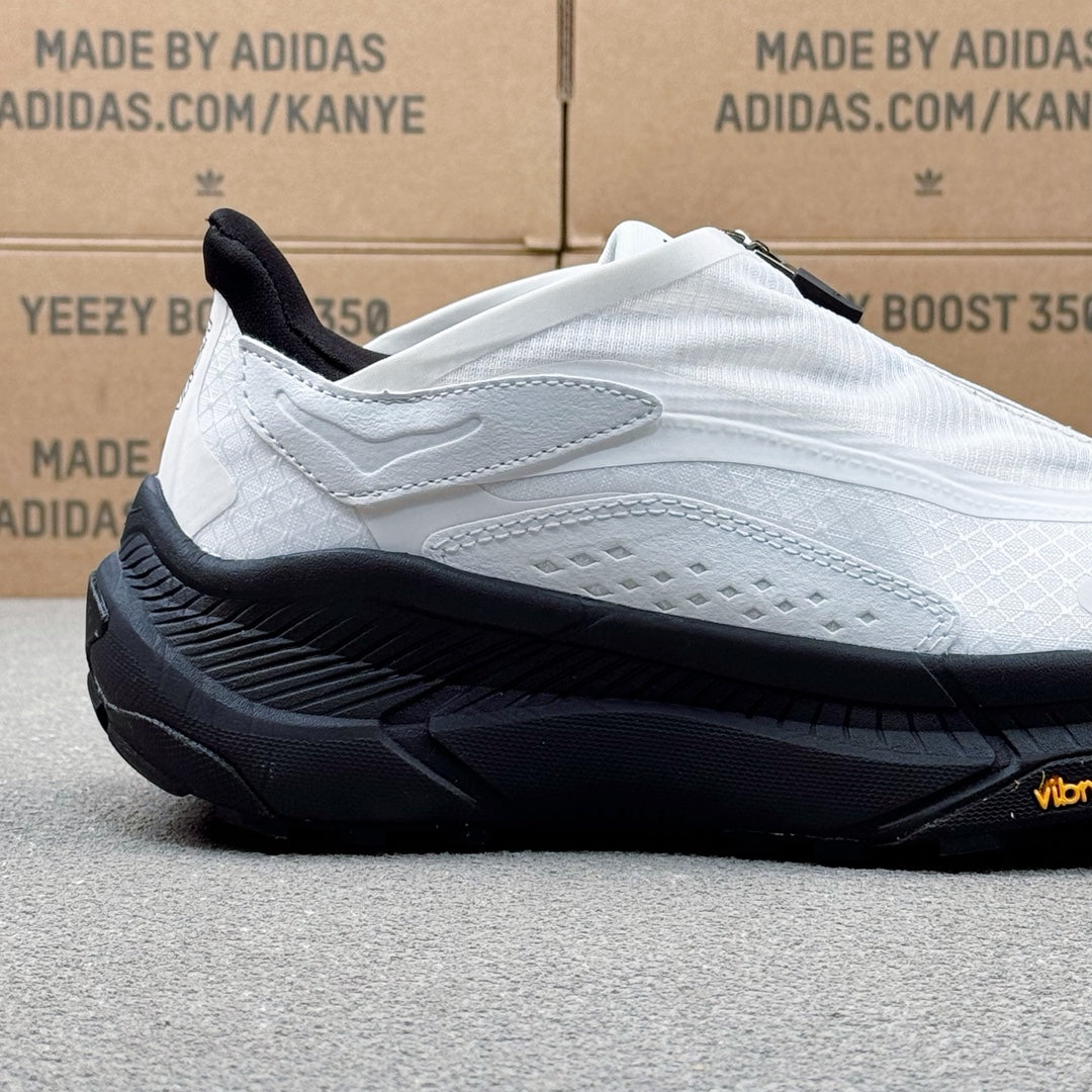 Hoka U Project Transport White | Black