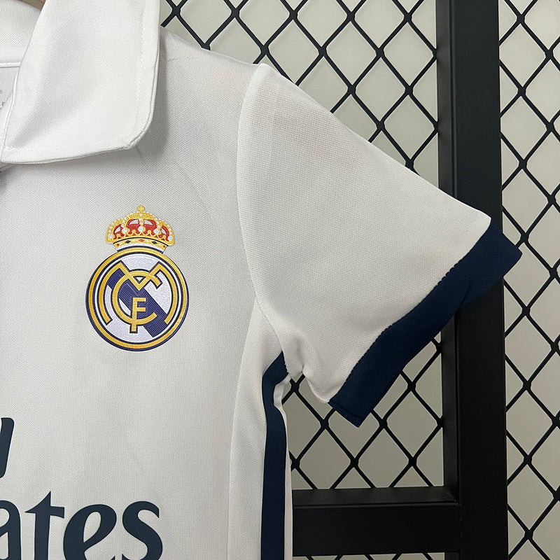 KIDS KIT RETRO REAL MADRID 2016/17 - FAN