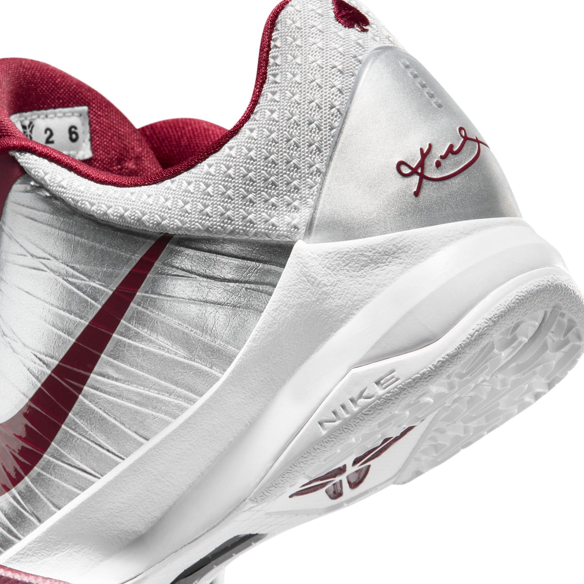 Kobe V HM9522-001