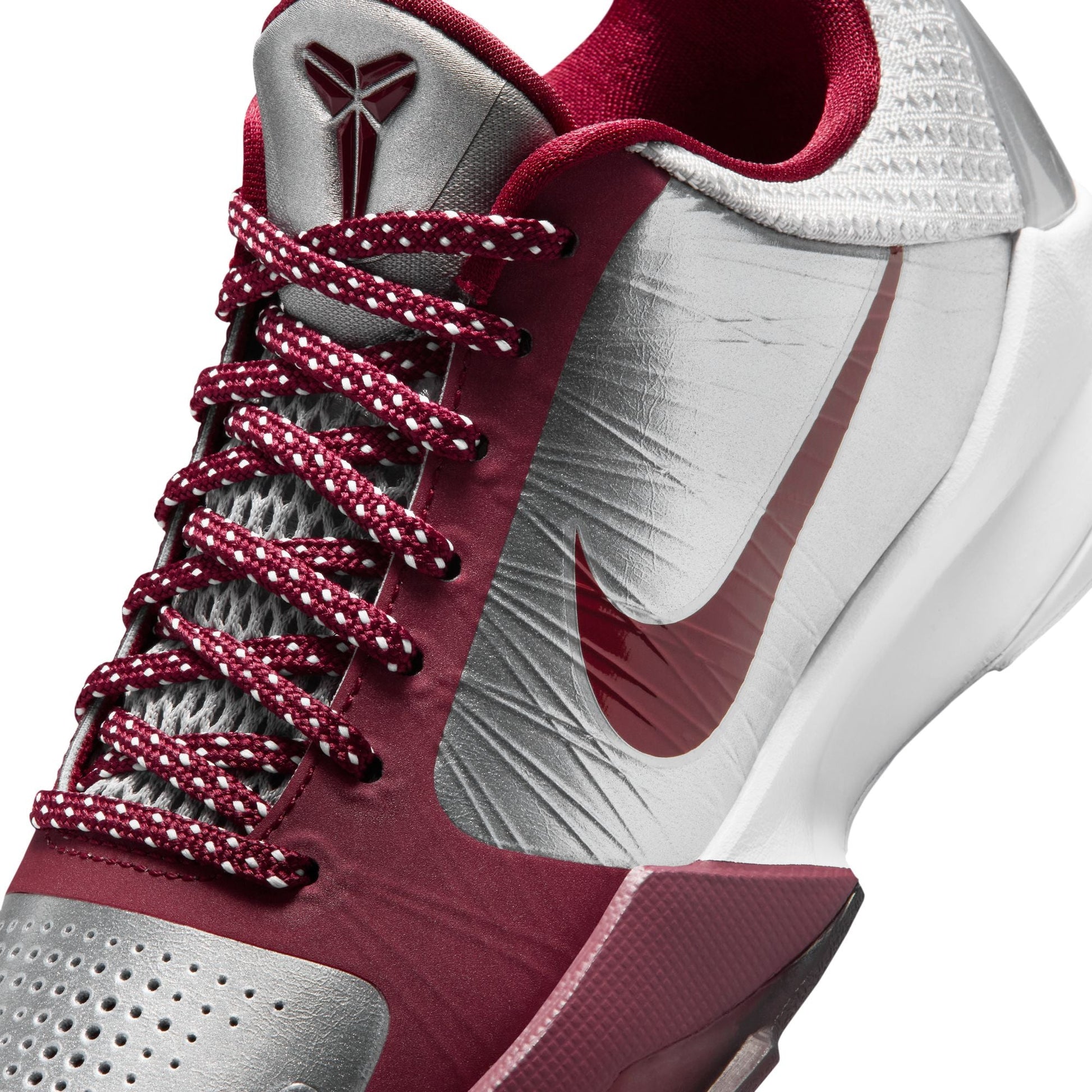 Kobe V HM9522-001