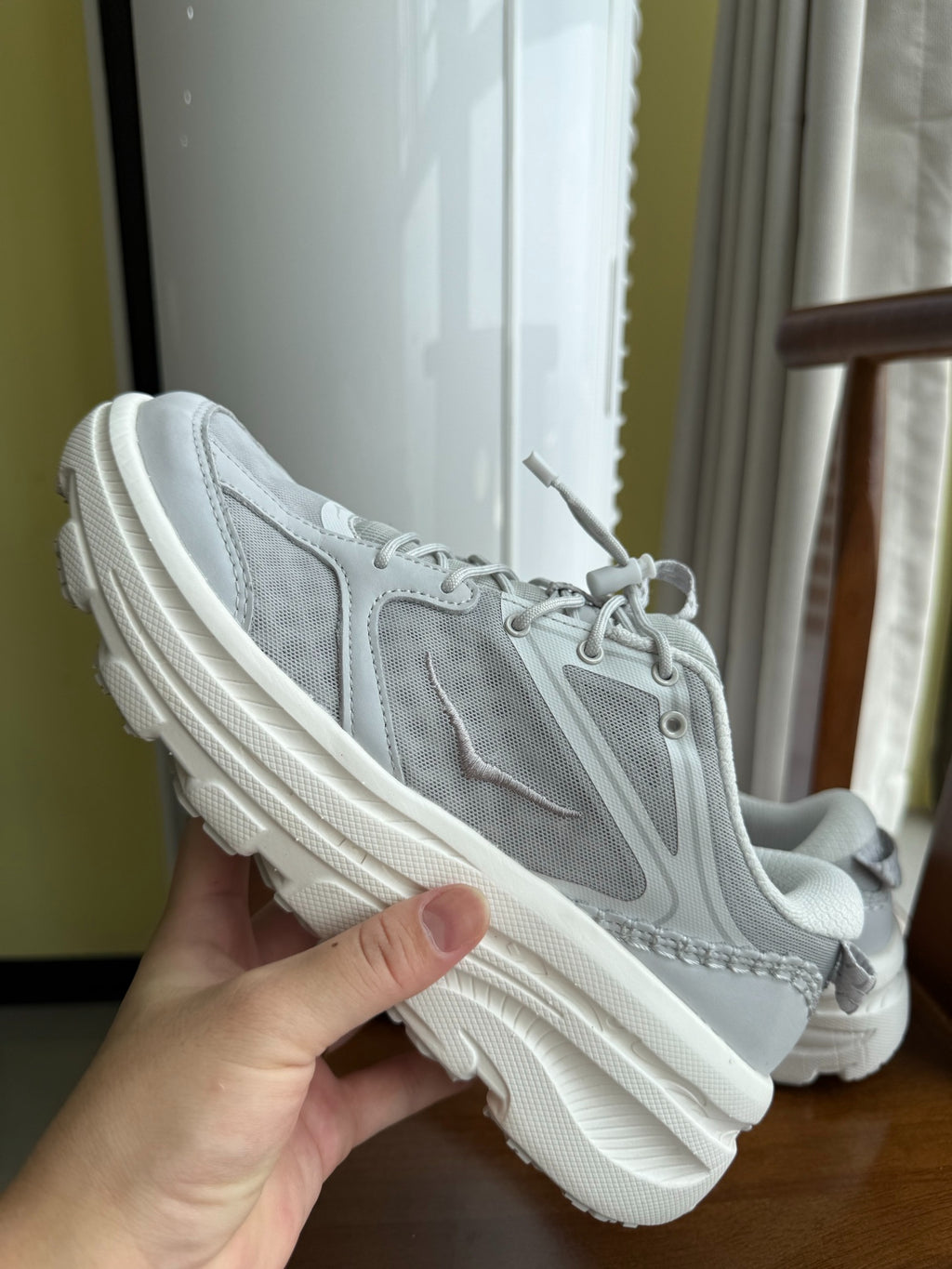 HOKA Bondi B3LS Cement Gray
