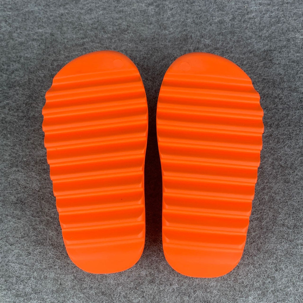 Yeezy Slides 'Enflame Orange'