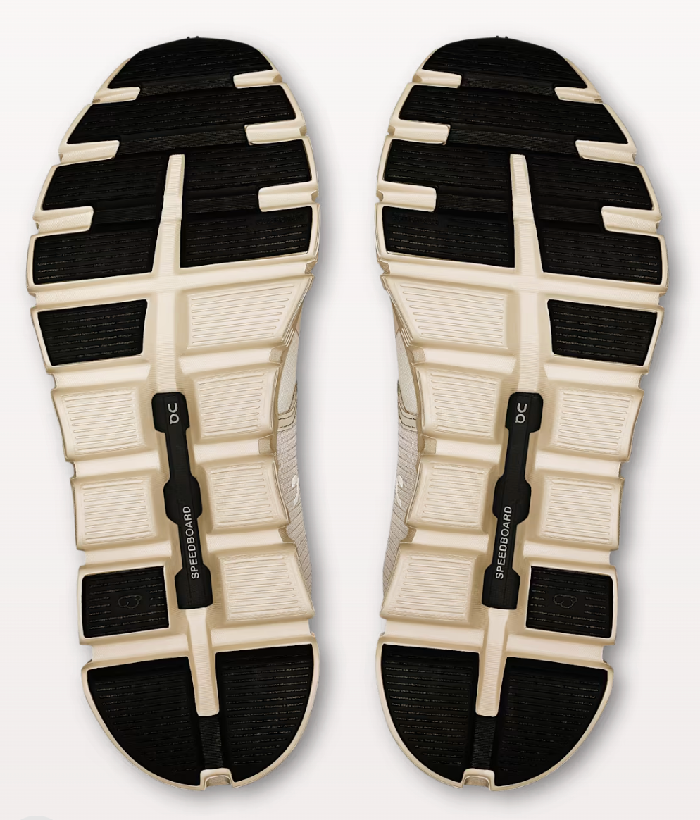 Women's On Cloud 6 Waterproof Shoe
