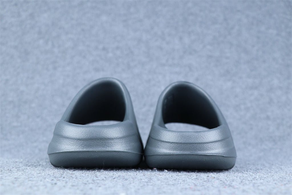 Yeezy Slides 'Slate Grey'