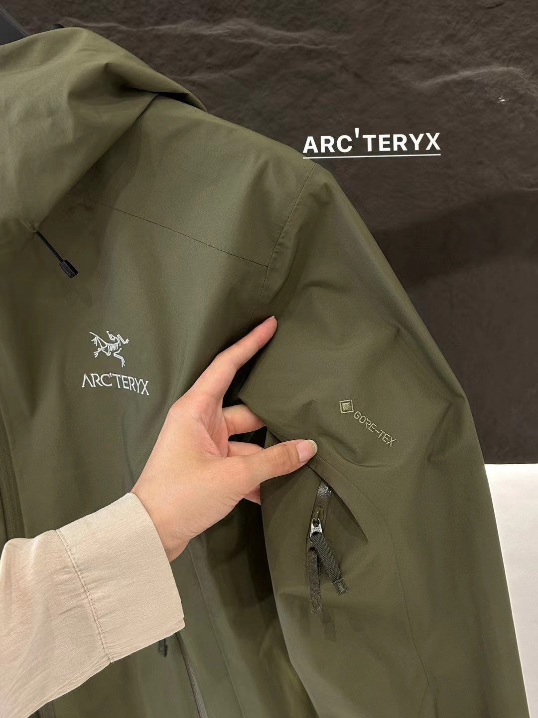 Arc'teryx Men's Beta Jacket 'Retro Green'
