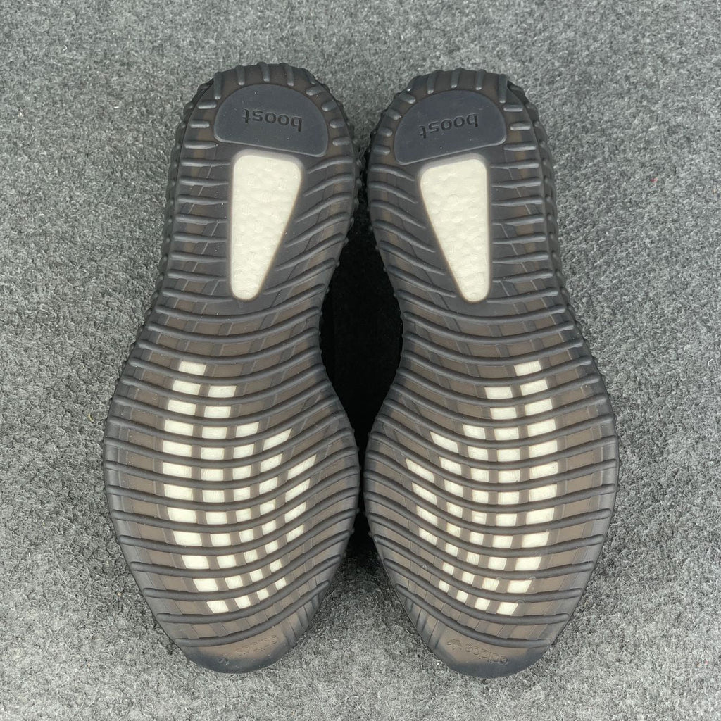 Adidas Yeezy Boost 350 V2 'Bred' Shoe