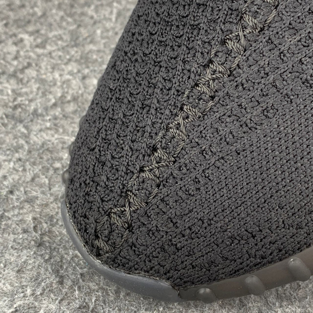 Adidas Yeezy Boost 350 V2 'Bred' Shoe