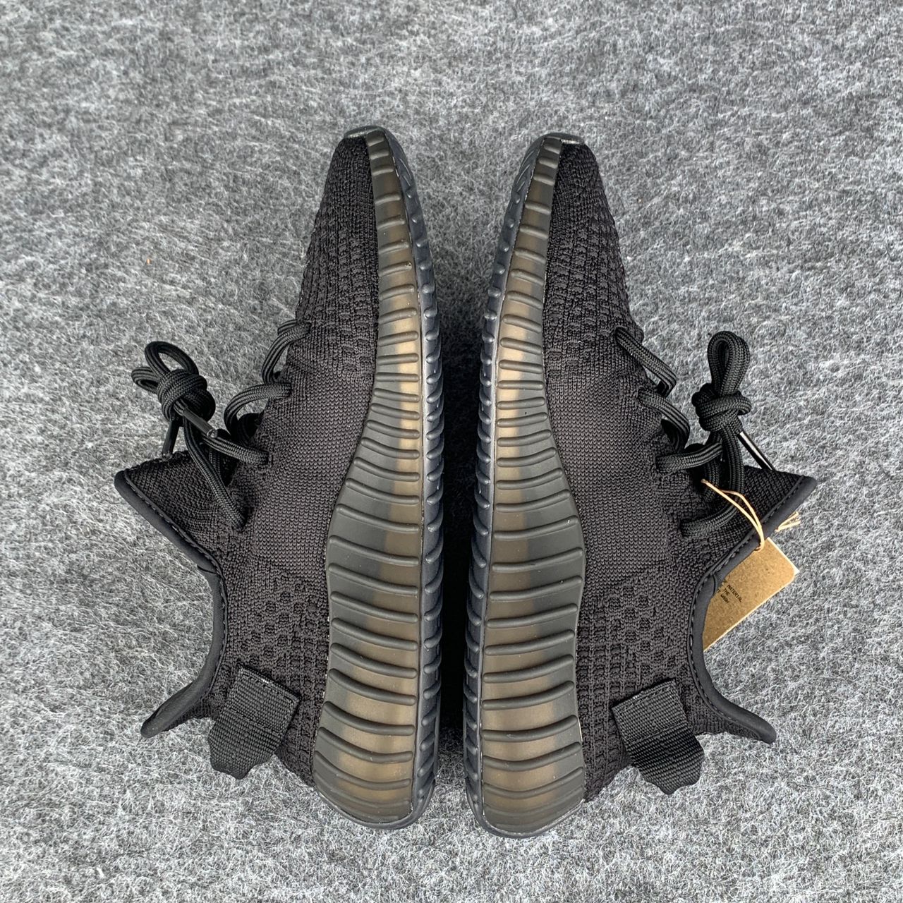 Yeezy Boost 350 V2 'Onyx'