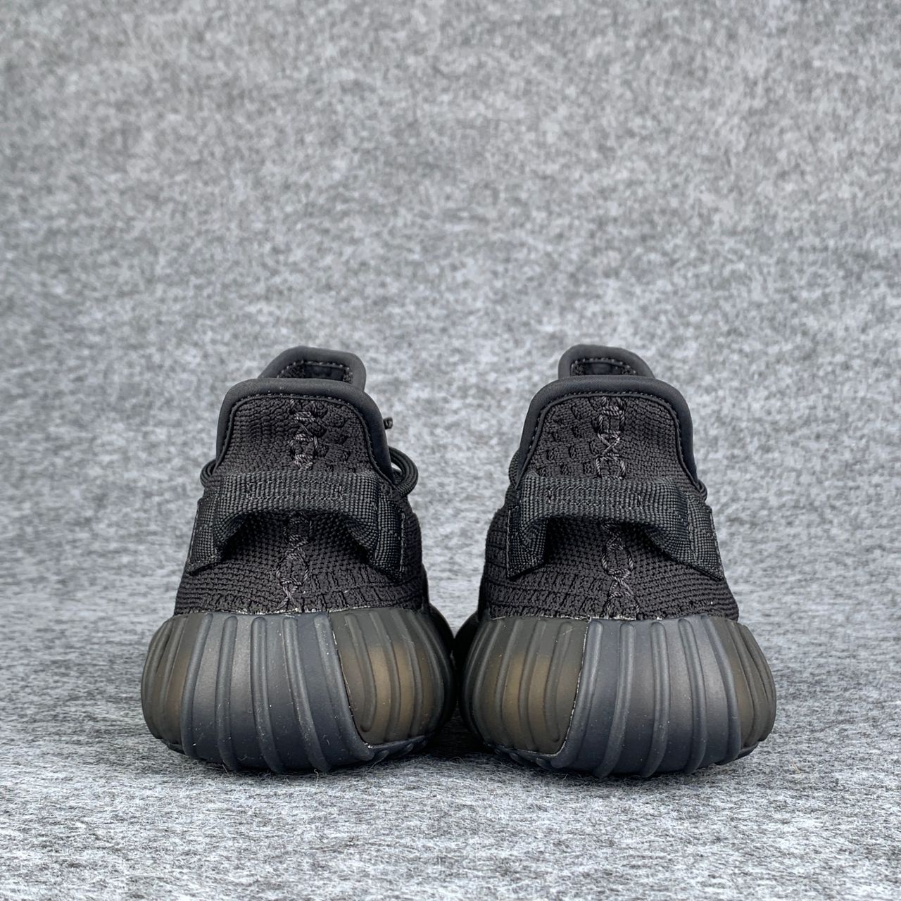 Yeezy Boost 350 V2 'Onyx'