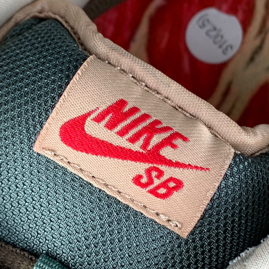 Dunk Low Pro SB 'Freddy Krueger' Shoe