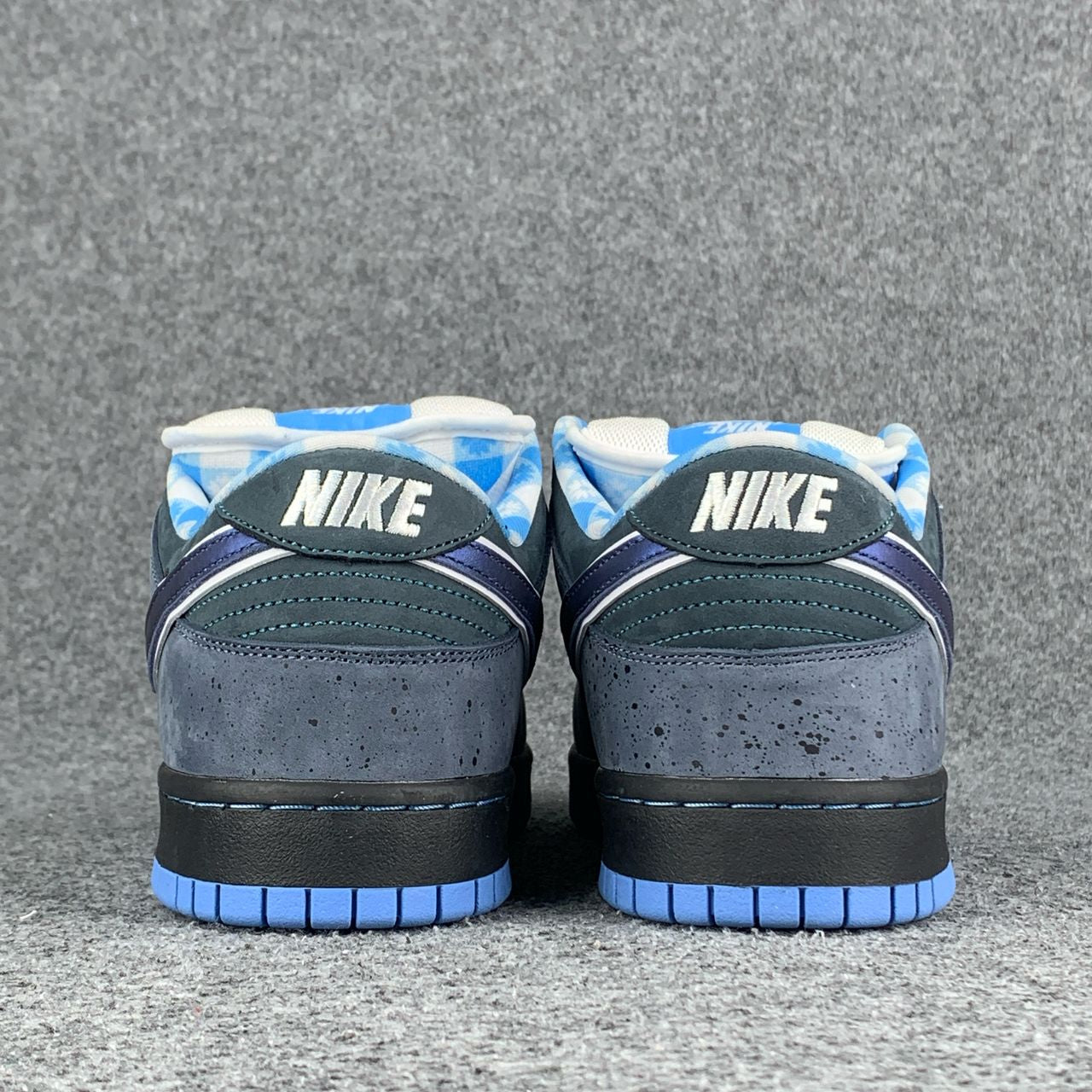 NIKE DUNK SB LOW BLUE LOBSTER Shoe