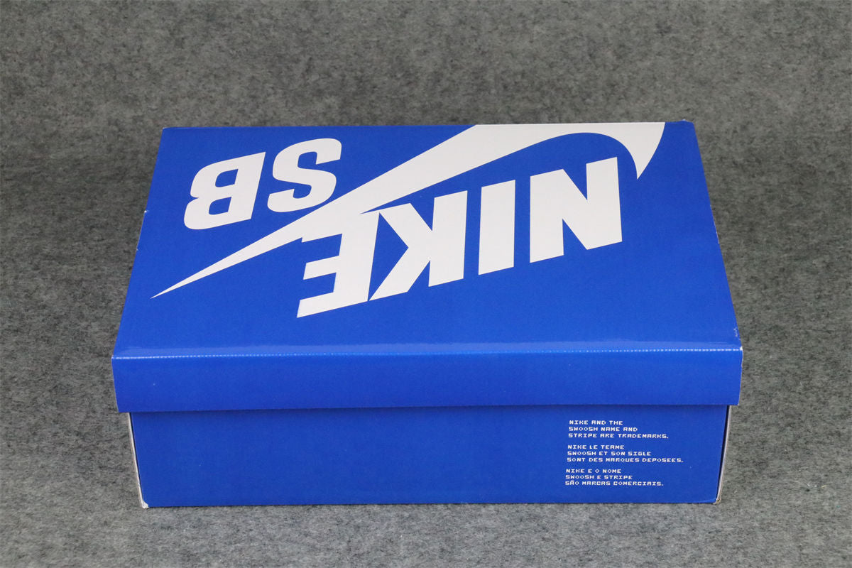 NIKE DUNK SB LOW BLUE LOBSTER Shoe