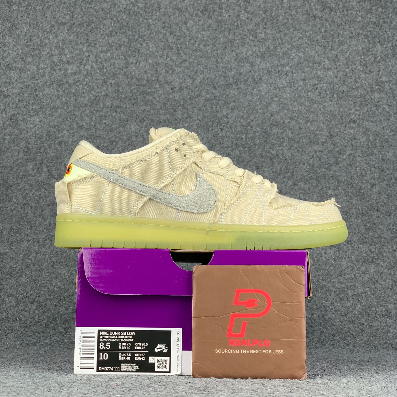 Dunk Low SB 'Mummy' Shoe