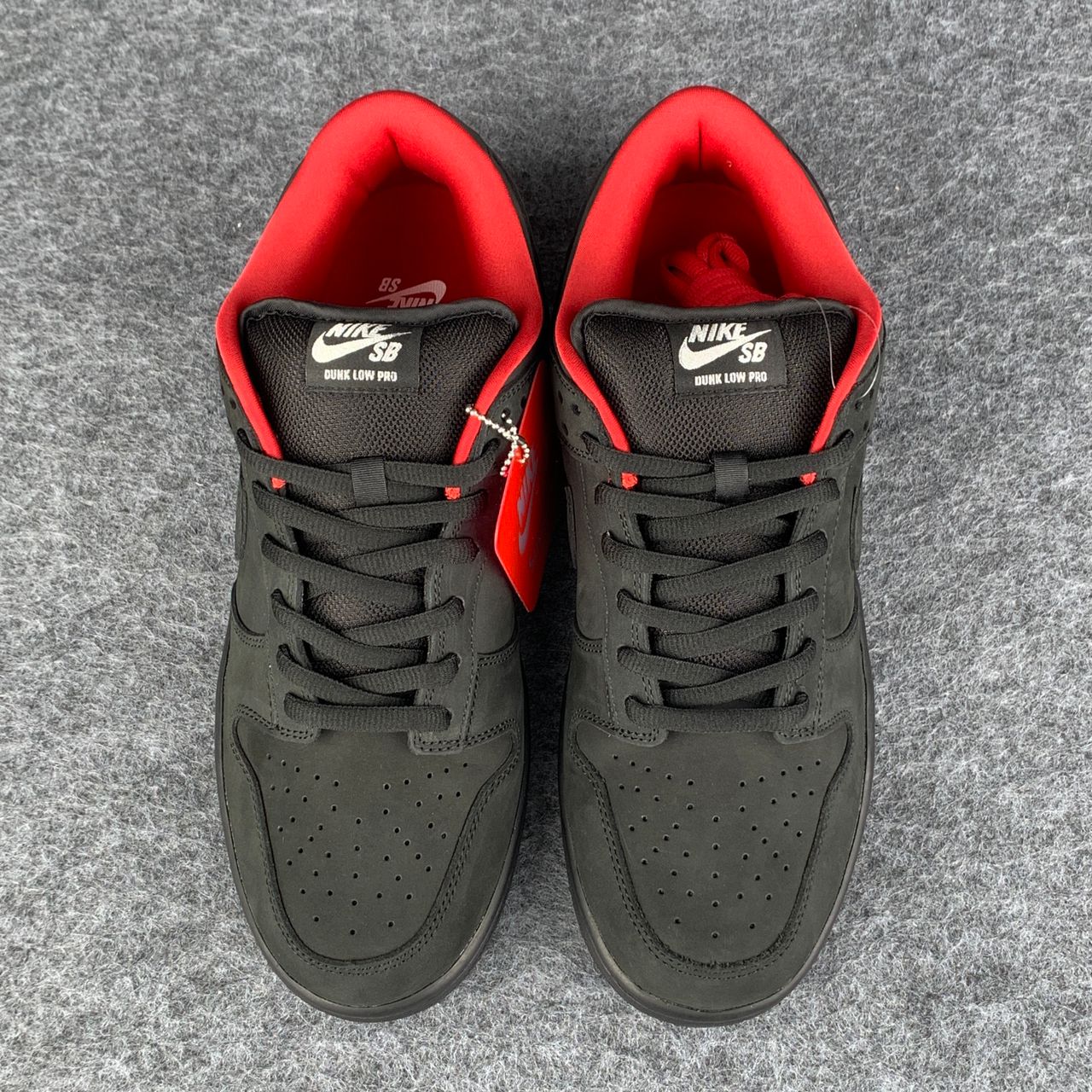 Supreme x Nike Dunk Low SB 'Black' Shoe