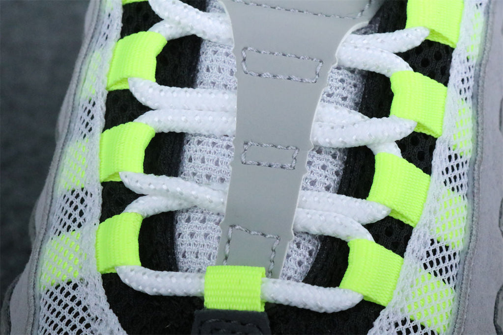 Nike Air Max 95 OG 'Neon' 2025 Shoe