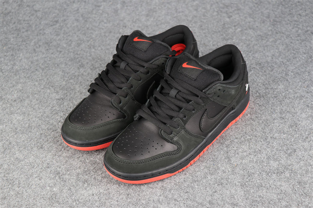 Jeff Staple x Nike Dunk Low Pro SB 'Black Pigeon' Shoe