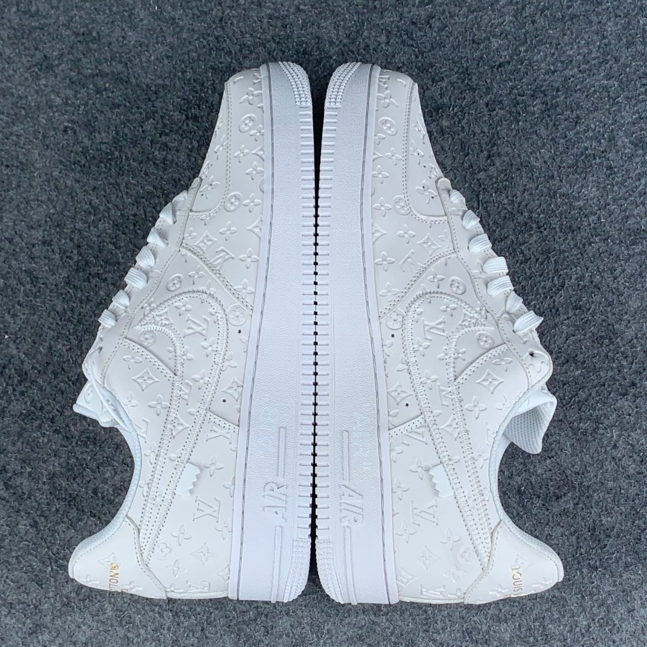 LV Air Force 1 Low 'Triple White'