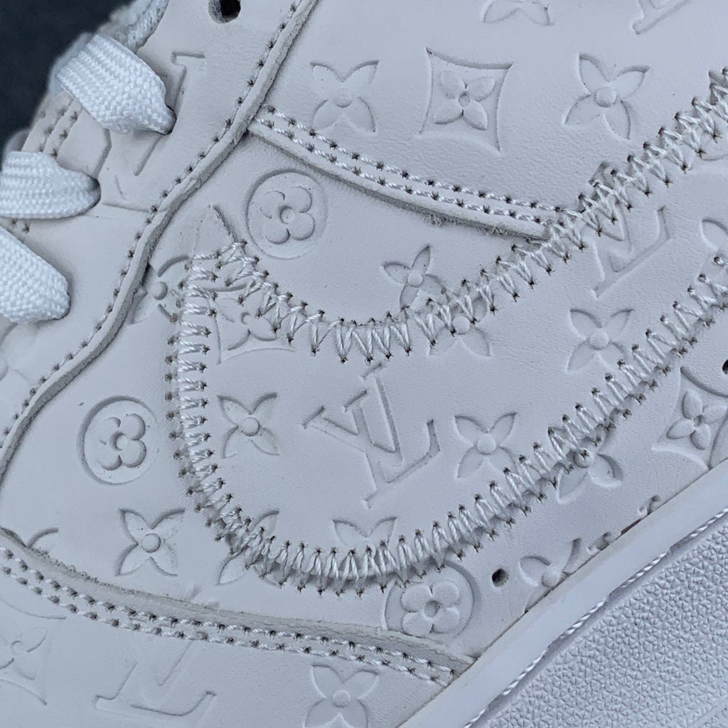 LV Air Force 1 Low 'Triple White'