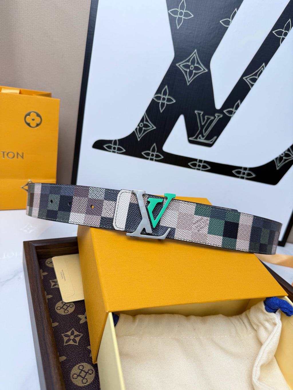 Louis Vuitton LV Initiales Damoflage 40mm Reversible Men's Belt